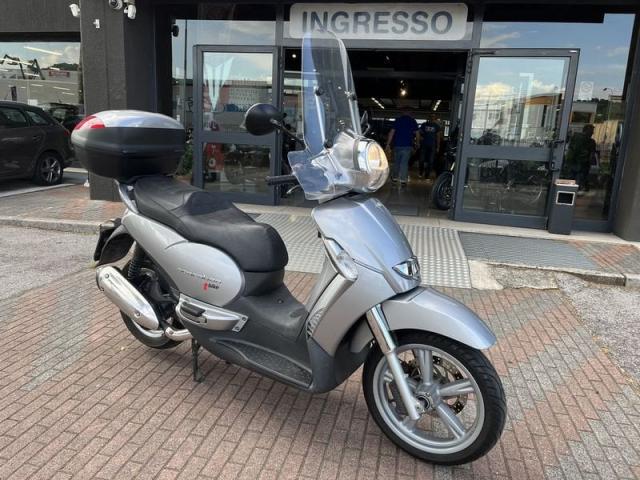 Aprilia Scarabeo 250 IE