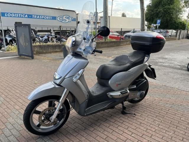 Aprilia Scarabeo 250 IE