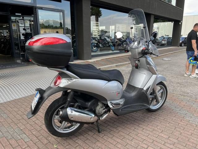 Aprilia Scarabeo 250 IE