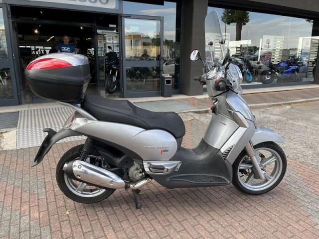 Aprilia Scarabeo 250 IE