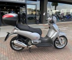 Aprilia Scarabeo 250 IE - 9