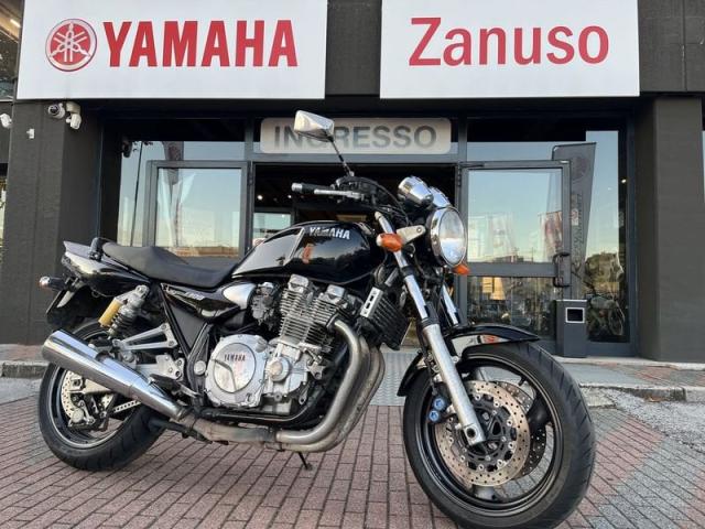Yamaha XJR 1300