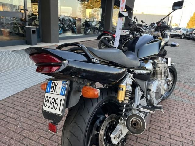 Yamaha XJR 1300