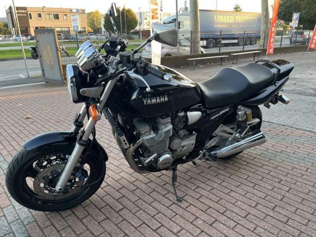 Yamaha XJR 1300