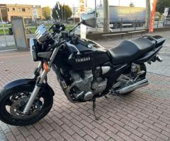 Yamaha XJR 1300 - 13