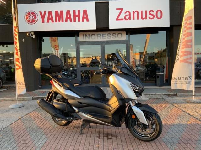 Yamaha X-Max 400