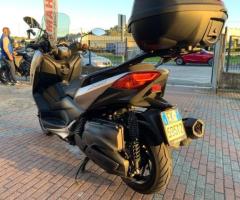 Yamaha X-Max 400 - 4