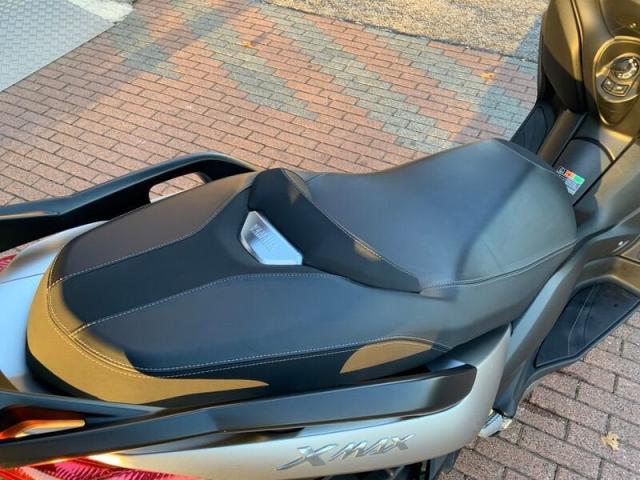 Yamaha X-Max 400