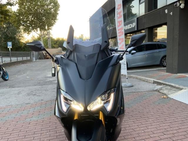 Yamaha T Max 560